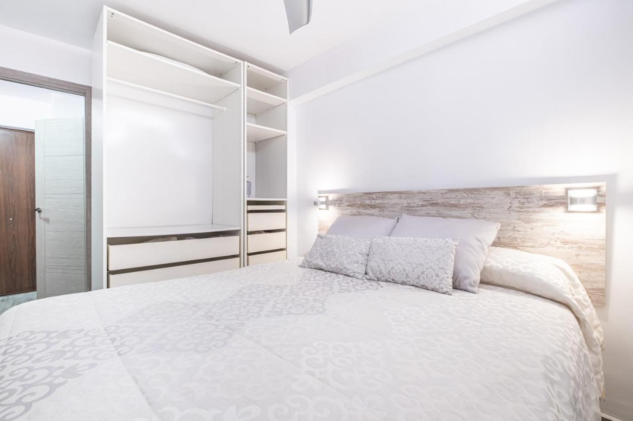 Karola Apartment 12-C Levante Beach Бенідорм Екстер'єр фото