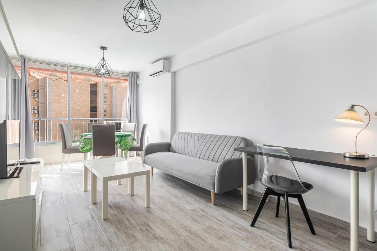 Karola Apartment 12-C Levante Beach Бенідорм Екстер'єр фото
