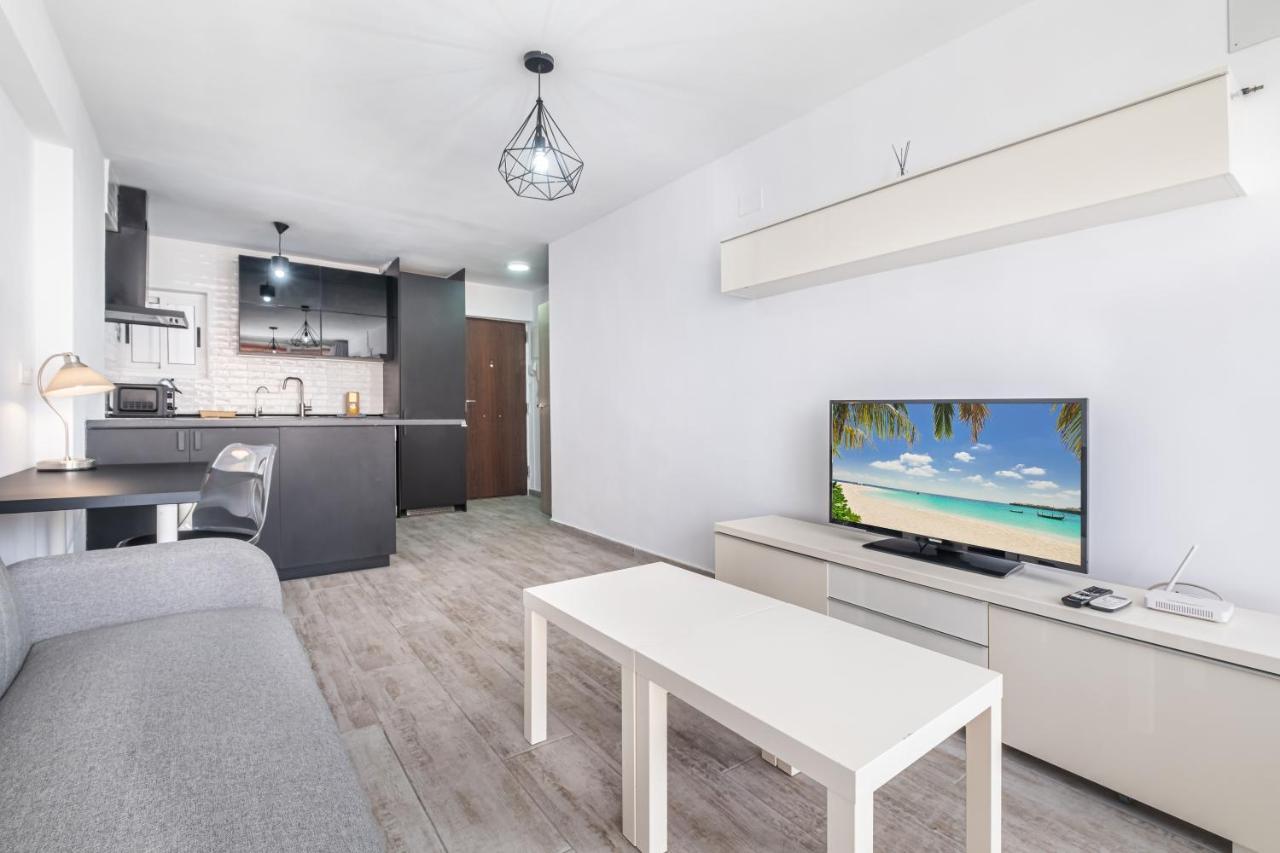Karola Apartment 12-C Levante Beach Бенідорм Екстер'єр фото